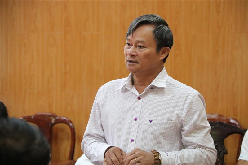 Đồng chí Trương Hữu Đồng - Phó Bí thư Huyện ủy, Chủ tịch UBND huyện Đam Rông nêu một số khó khăn cần tháo gỡ của địa phương