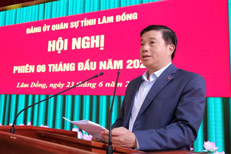 Đồng chí Y Thanh Hà Niê Kđăm, Ủy viên Ban Chấp hành Trung ương Đảng, Bí thư Tỉnh ủy, Bí thư Đảng ủy Quân sự tỉnh kết luận hội nghị