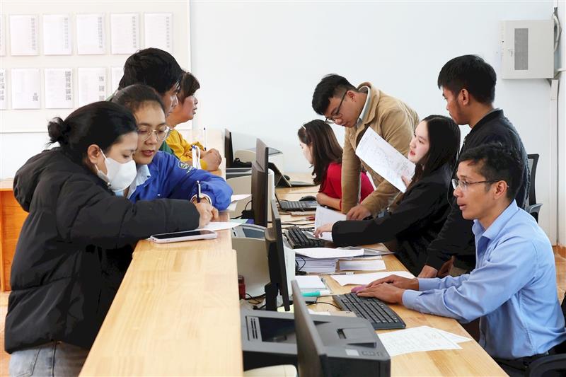 Tỉnh Lâm Đồng vận hành chính quyền địa phương 2 cấp thông suốt, mang lại hiệu quả tích cực trong xây dựng nền hành chính vì Nhân dân phục vụ