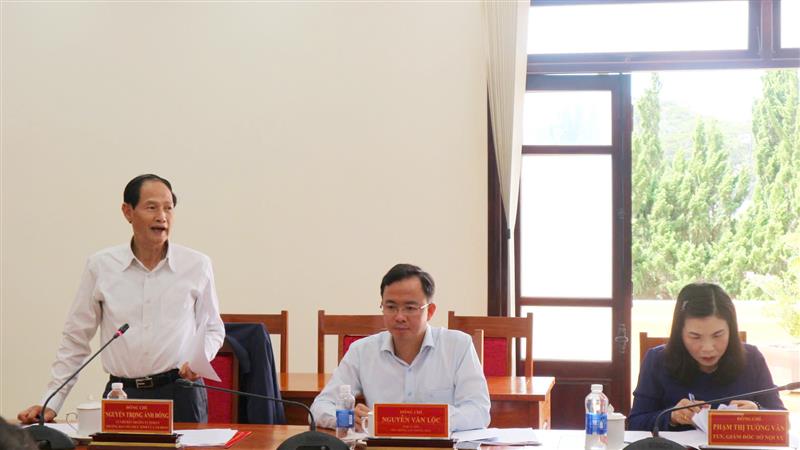 Đồng chí Nguyễn Trọng Ánh Đông - Trưởng Ban Tổ chức Tỉnh ủy thông tin một số nội dung quan trọng tại buổi làm việc