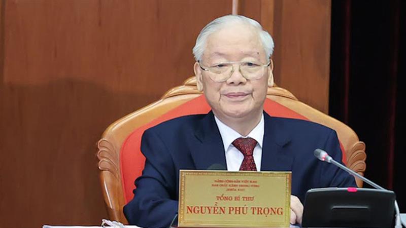 Thay mặt Bộ Chính trị, Tổng Bí thư Nguyễn Phú Trọng vừa ký ban hành Quy định số 144-QĐ/TW ngày 9/5/2024 của Bộ Chính trị về chuẩn mực đạo đức cách mạng của cán bộ, đảng viên trong giai đoạn mới