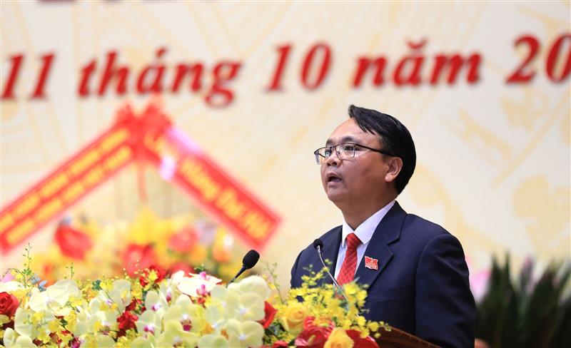 Đồng chí Đặng Hồng Sỹ, Phó Bí thư Tỉnh ủy quán triệt một số nội dung trong quá trình diễn ra Đại hội Đồng chí Đặng Hồng Sỹ, Phó Bí thư Tỉnh ủy quán triệt một số nội dung trong quá trình diễn ra Đại hội