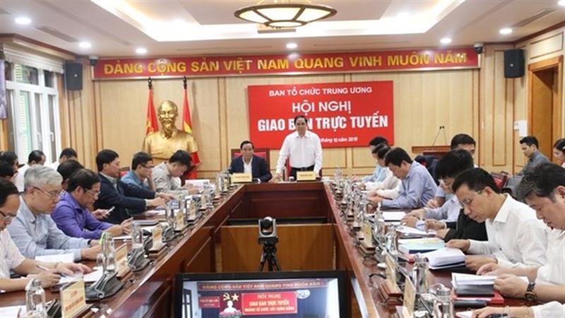 Đồng chí Phạm Minh Chính- Uỷ viên Bộ Chính trị, Bí thư Trung ương Đảng, Trưởng Ban Tổ chức Trung ương phát biểu kết luận tại Hội nghị