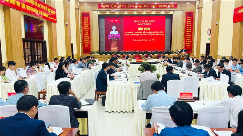 Tập trung khắc phục tồn tại, thực hiện có hiệu quả nhiệm vụ năm 2024 là nội dung được Trưởng Ban Tổ chức Tỉnh ủy chỉ đạo toàn ngành Tổ chức xây dựng Đảng Tập trung khắc phục tồn tại, thực hiện có hiệu quả nhiệm vụ năm 2024 là nội dung được Trưởng Ban Tổ chức Tỉnh ủy chỉ đạo toàn ngành Tổ chức xây dựng Đảng